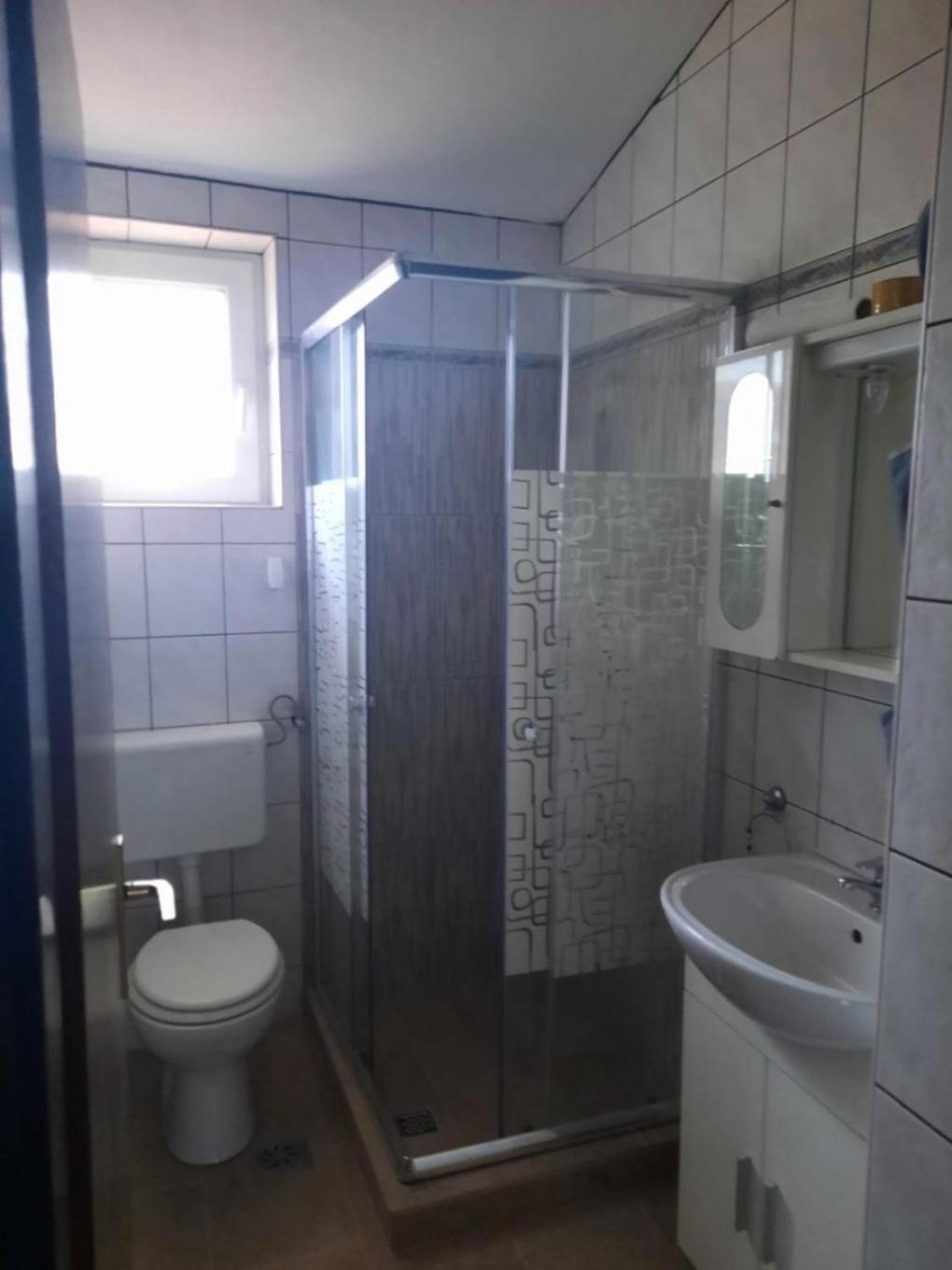 נין Apartments Visnja מראה חיצוני תמונה